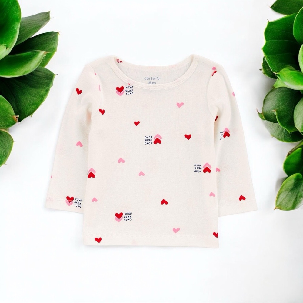 ✨ Carter’s Baby Girl Heart / Xoxo Print Long Sleeve Top - 18M